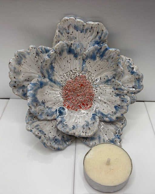 White and Sky-Blue Tea Light